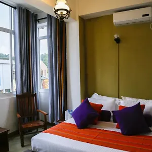 https://dumbara-peak-residence.kandyhotelsnow.com